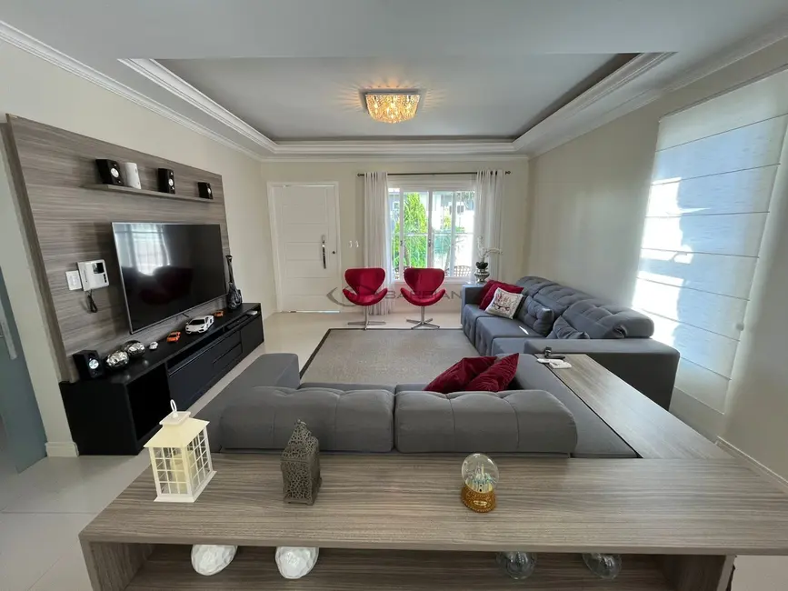 Foto 2 de Casa com 3 quartos à venda, 283m2 em Country, Santa Cruz Do Sul - RS