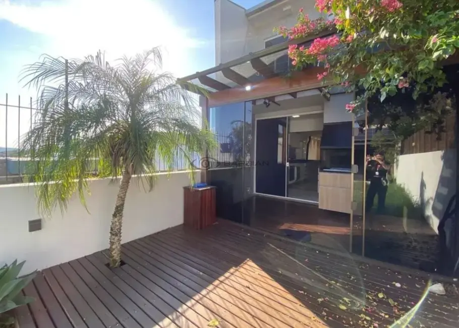 Apartamento com 2 quartos para alugar, 120m2 em Renascença, Santa Cruz Do Sul - RS - imagem 9 Foto 9 de Apartamento com 2 quartos para alugar, 120m2 em Renascença, Santa Cruz Do Sul - RS