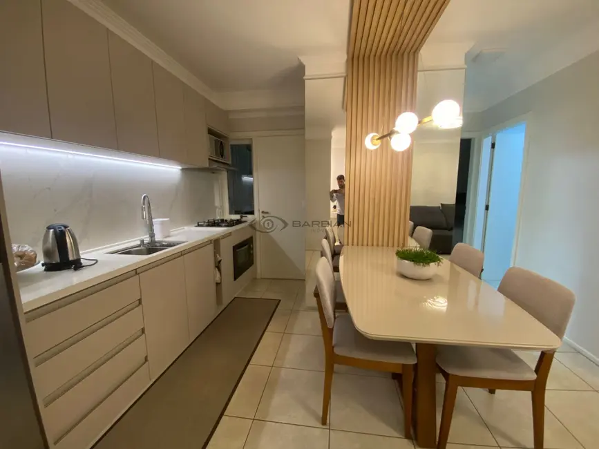 Apartamento com 2 quartos para alugar, 64m2 em Centro, Santa Cruz Do Sul - RS - imagem 1 Foto 1 de Apartamento com 2 quartos para alugar, 64m2 em Centro, Santa Cruz Do Sul - RS