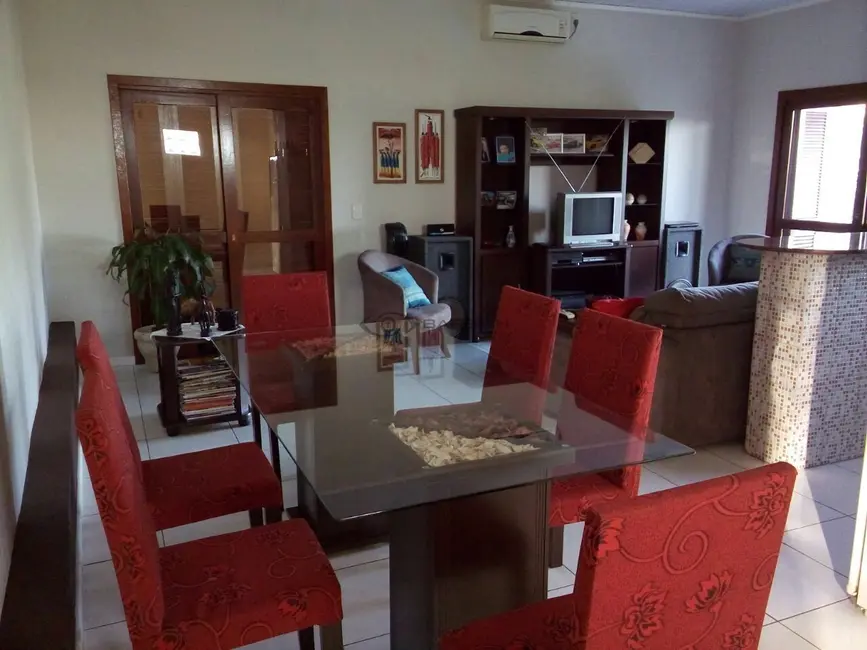 Foto 5 de Casa com 4 quartos à venda, 189m2 em Santo Inácio, Santa Cruz Do Sul - RS