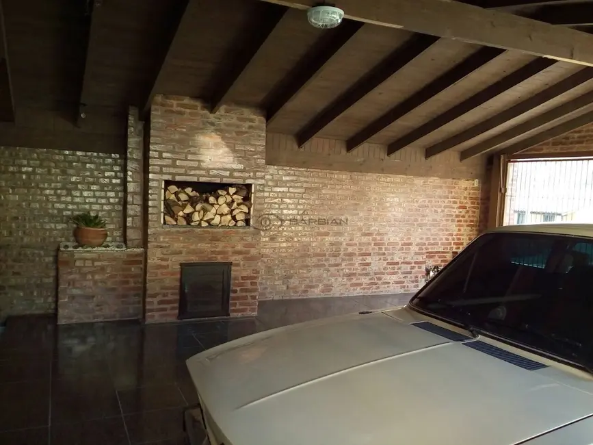 Foto 3 de Casa com 4 quartos à venda, 189m2 em Santo Inácio, Santa Cruz Do Sul - RS
