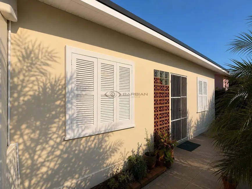 Foto 2 de Casa com 2 quartos à venda, 55m2 em Ana Nery, Santa Cruz Do Sul - RS