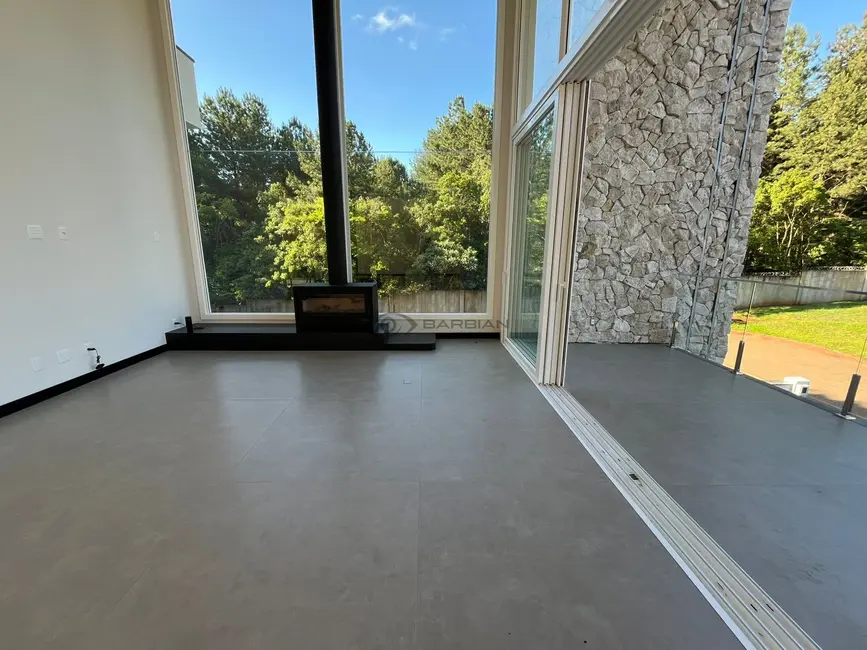 Casa com 3 quartos à venda, 272m2 em Country, Santa Cruz Do Sul - RS - imagem 5 Foto 5 de Casa com 3 quartos à venda, 272m2 em Country, Santa Cruz Do Sul - RS