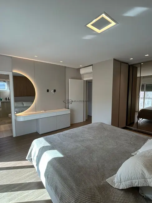 Apartamento com 3 quartos à venda, 153m2 em Santo Inácio, Santa Cruz Do Sul - RS - imagem 4 Foto 4 de Apartamento com 3 quartos à venda, 153m2 em Santo Inácio, Santa Cruz Do Sul - RS