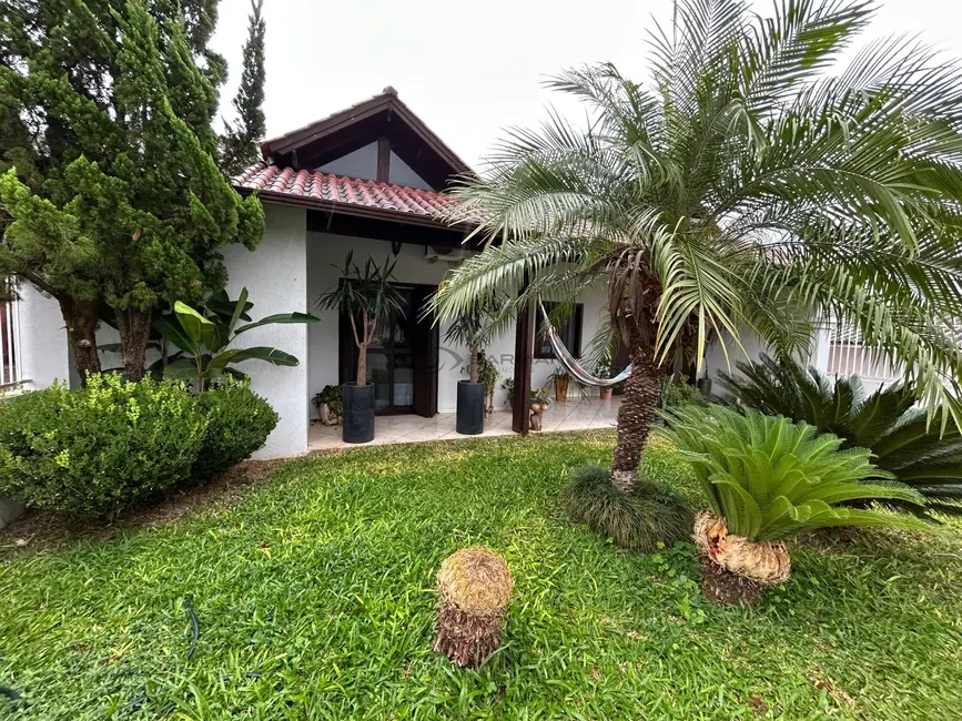 Casa com 2 quartos à venda, 152m2 em Linha Santa Cruz, Santa Cruz Do Sul - RS - imagem 3 Foto 3 de Casa com 2 quartos à venda, 152m2 em Linha Santa Cruz, Santa Cruz Do Sul - RS