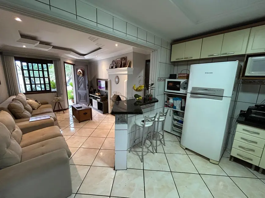 Casa com 2 quartos à venda, 152m2 em Linha Santa Cruz, Santa Cruz Do Sul - RS - imagem 7 Foto 7 de Casa com 2 quartos à venda, 152m2 em Linha Santa Cruz, Santa Cruz Do Sul - RS