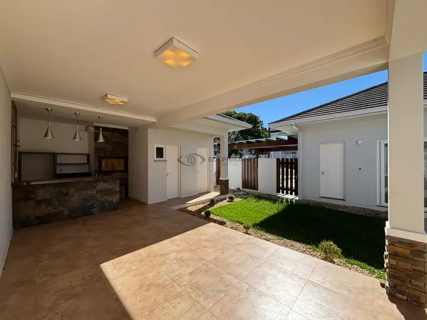 Casa com 3 quartos à venda, 233m2 em Country, Santa Cruz Do Sul - RS - imagem 4 Foto 4 de Casa com 3 quartos à venda, 233m2 em Country, Santa Cruz Do Sul - RS