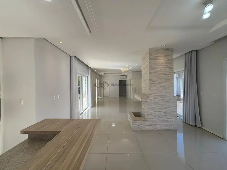 Casa com 3 quartos à venda, 233m2 em Country, Santa Cruz Do Sul - RS - imagem 8 Foto 8 de Casa com 3 quartos à venda, 233m2 em Country, Santa Cruz Do Sul - RS