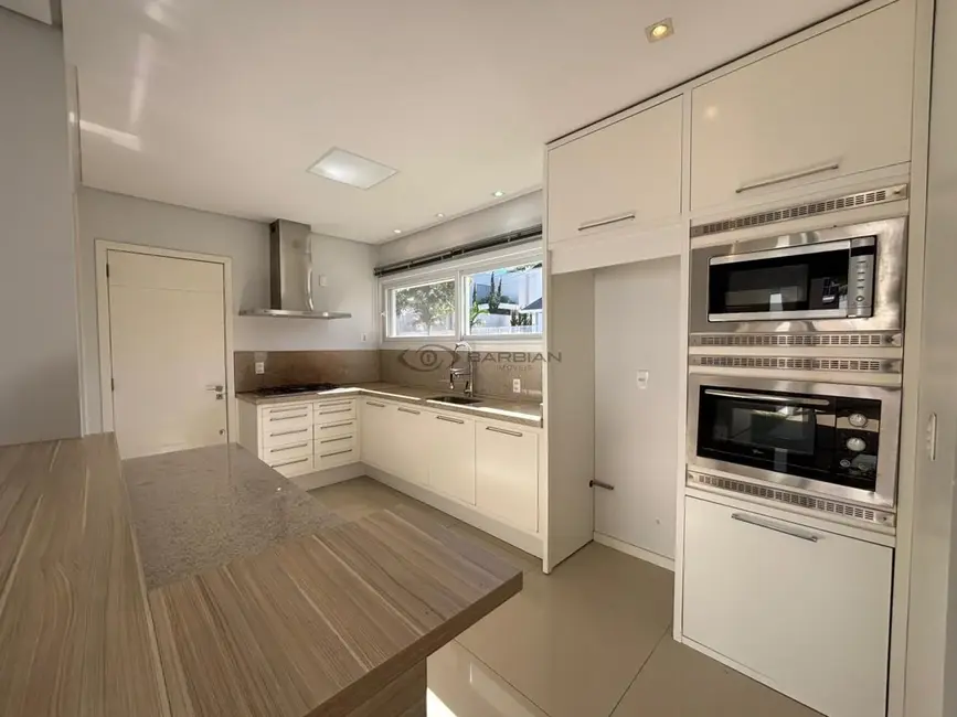 Casa com 3 quartos à venda, 233m2 em Country, Santa Cruz Do Sul - RS - imagem 7 Foto 7 de Casa com 3 quartos à venda, 233m2 em Country, Santa Cruz Do Sul - RS