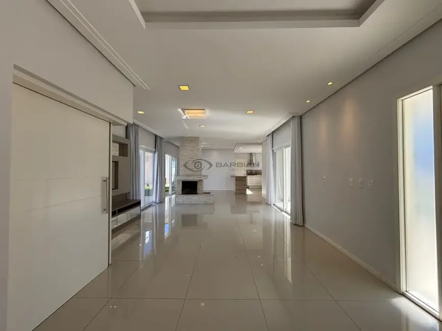 Casa com 3 quartos à venda, 233m2 em Country, Santa Cruz Do Sul - RS - imagem 9 Foto 9 de Casa com 3 quartos à venda, 233m2 em Country, Santa Cruz Do Sul - RS