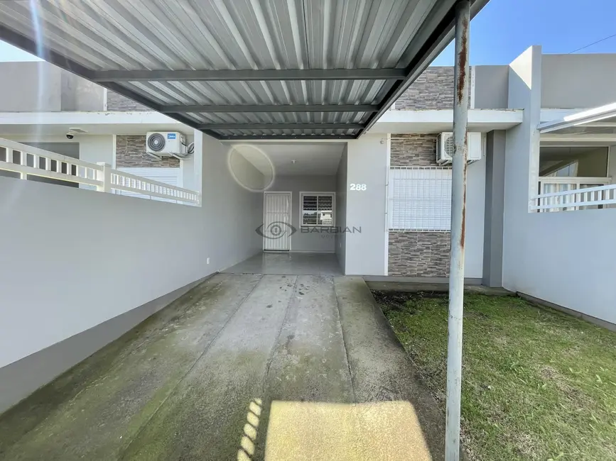 Foto 1 de Casa com 2 quartos à venda, 62m2 em Vera Cruz - RS