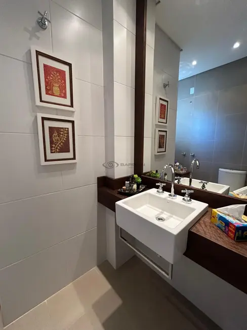 Foto 9 de Apartamento com 3 quartos à venda, 105m2 em Centro, Santa Cruz Do Sul - RS