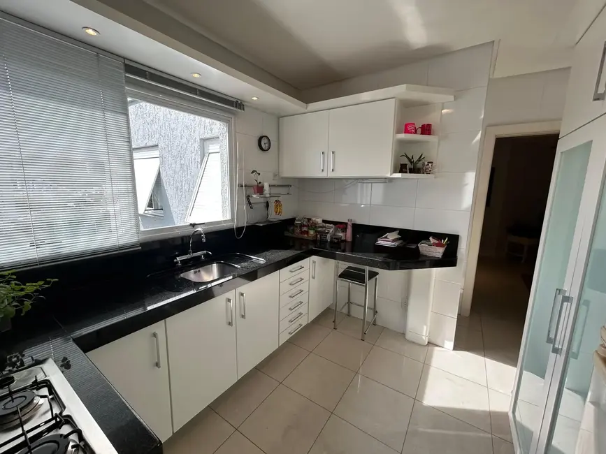 Foto 4 de Apartamento com 3 quartos à venda, 105m2 em Centro, Santa Cruz Do Sul - RS