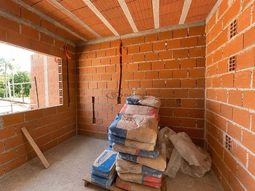 Foto 3 de Casa com 2 quartos à venda, 69m2 em João Alves, Santa Cruz Do Sul - RS