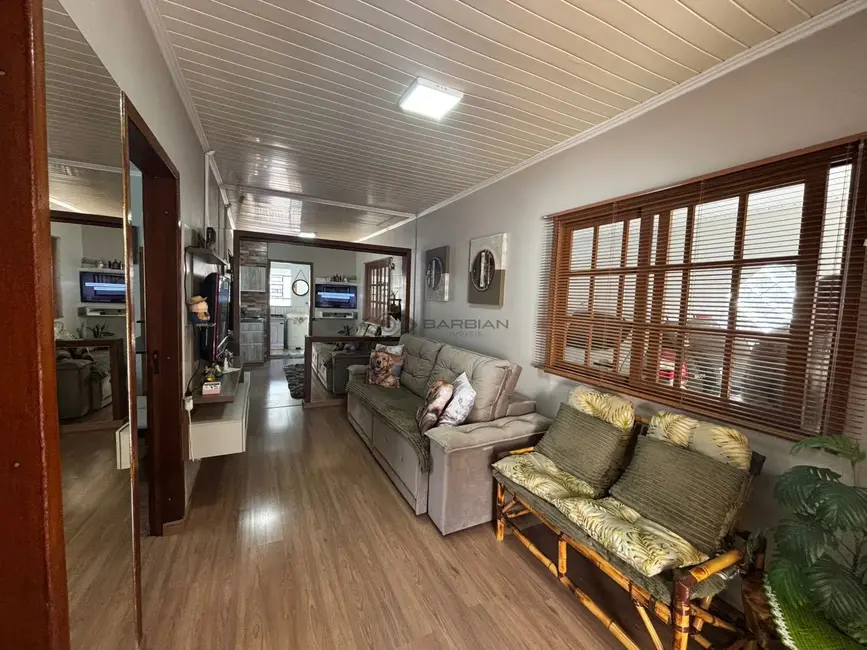 Foto 6 de Casa com 2 quartos à venda, 117m2 em Esmeralda, Santa Cruz Do Sul - RS