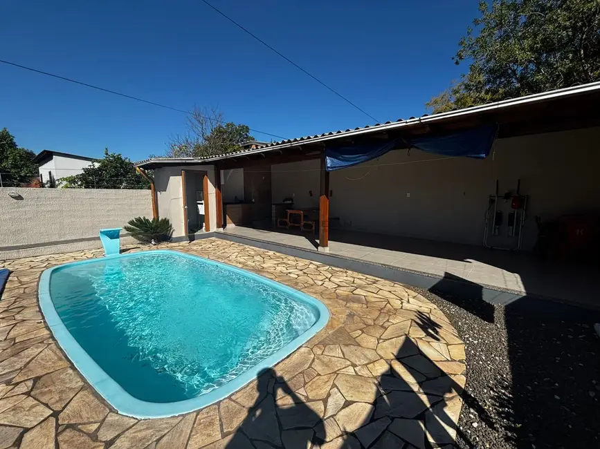 Foto 3 de Casa com 2 quartos à venda, 117m2 em Esmeralda, Santa Cruz Do Sul - RS