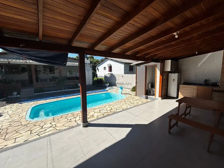 Foto 4 de Casa com 2 quartos à venda, 117m2 em Esmeralda, Santa Cruz Do Sul - RS