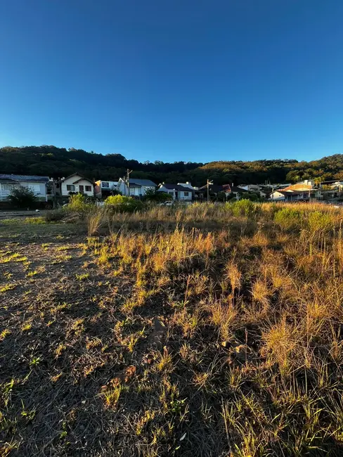 Foto 2 de Terreno / Lote à venda, 360m2 em Arroio Grande, Santa Cruz Do Sul - RS