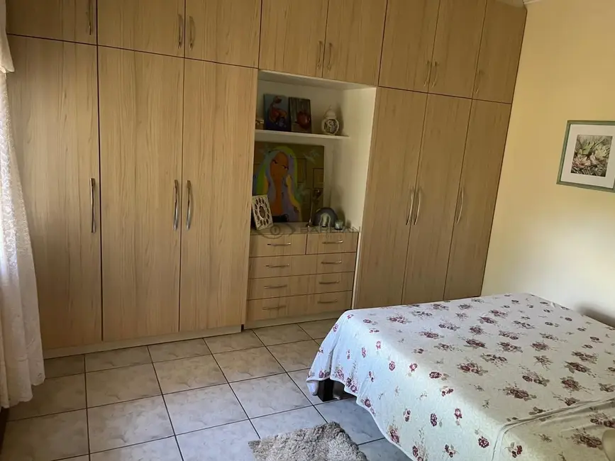 Foto 9 de Chácara com 4 quartos à venda, 383m2 em Santa Cruz Do Sul - RS