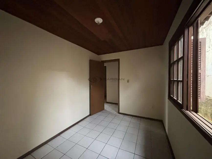 Casa com 3 quartos à venda, 124m2 em São João, Santa Cruz Do Sul - RS - imagem 5 Foto 5 de Casa com 3 quartos à venda, 124m2 em São João, Santa Cruz Do Sul - RS