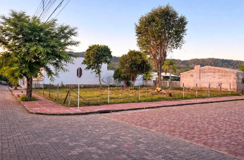Foto 1 de Terreno / Lote à venda, 756m2 em Arroio Grande, Santa Cruz Do Sul - RS