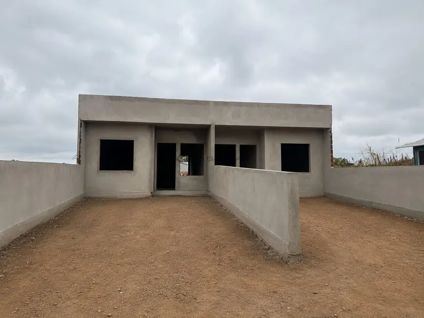 Foto 1 de Casa com 2 quartos à venda, 60m2 em Vera Cruz - RS