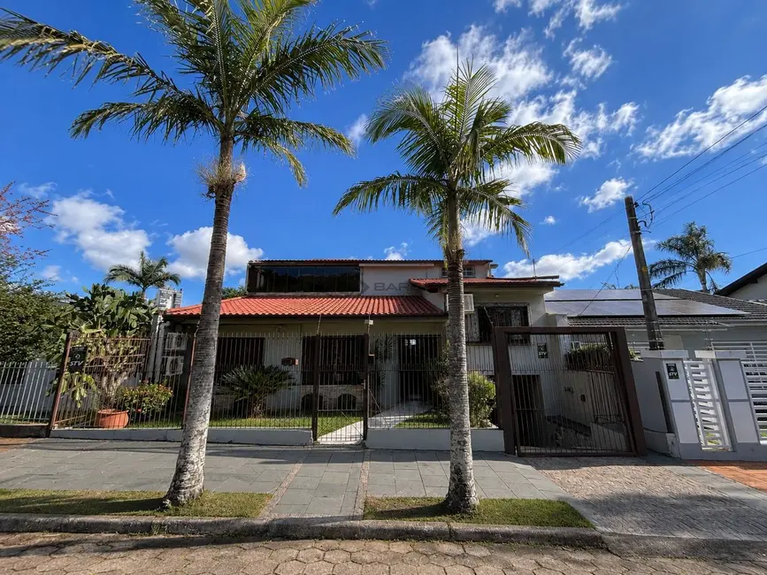 Foto 1 de Casa com 4 quartos à venda, 312m2 em Higienópolis, Santa Cruz Do Sul - RS
