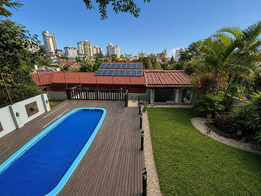 Foto 2 de Casa com 4 quartos à venda, 312m2 em Higienópolis, Santa Cruz Do Sul - RS