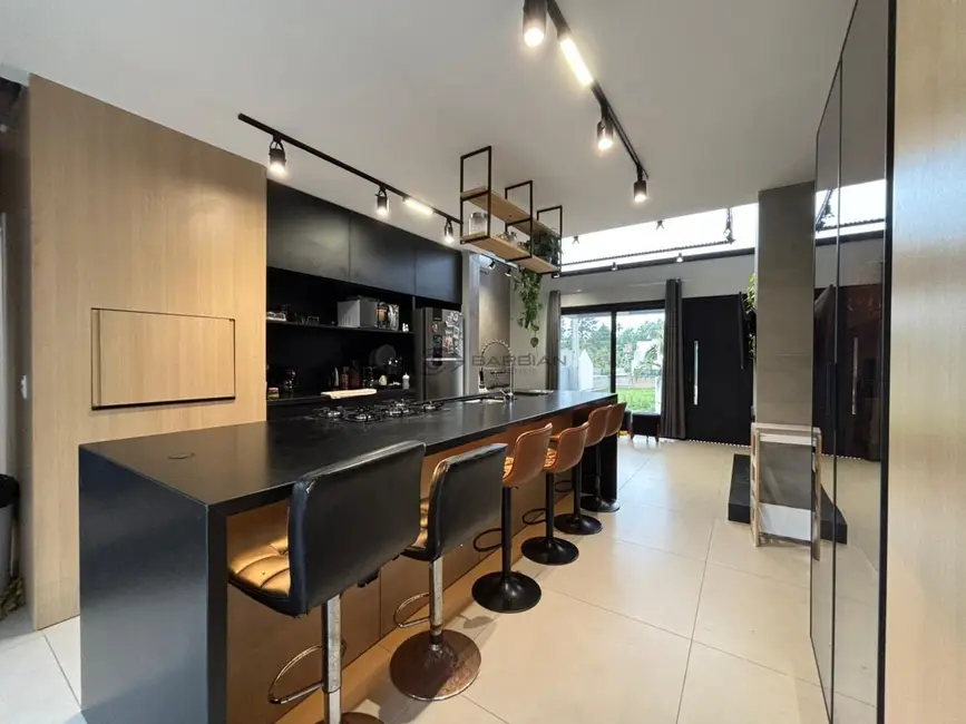 Casa com 3 quartos à venda, 192m2 em Country, Santa Cruz Do Sul - RS - imagem 4 Foto 4 de Casa com 3 quartos à venda, 192m2 em Country, Santa Cruz Do Sul - RS