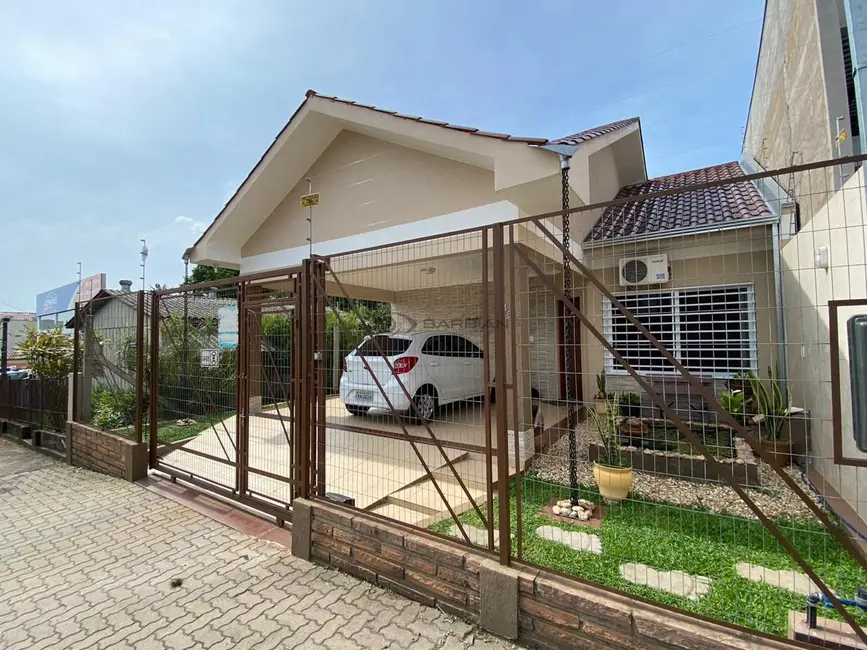 Foto 2 de Casa com 3 quartos à venda, 134m2 em Goiás, Santa Cruz Do Sul - RS