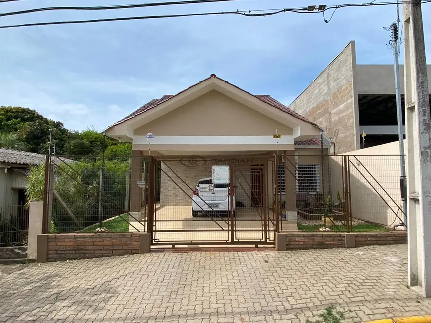 Foto 3 de Casa com 3 quartos à venda, 134m2 em Goiás, Santa Cruz Do Sul - RS