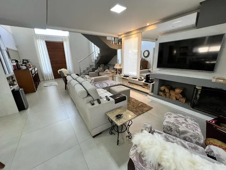 Foto 6 de Casa com 3 quartos à venda, 195m2 em Country, Santa Cruz Do Sul - RS
