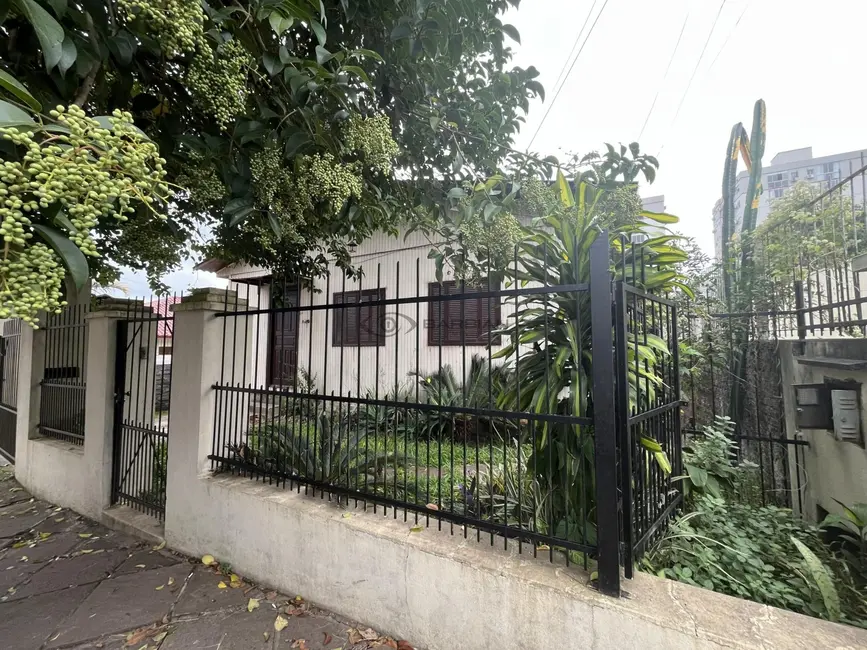 Foto 1 de Casa com 1 quarto à venda, 116m2 em Avenida, Santa Cruz Do Sul - RS