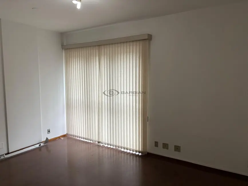 Sala Comercial com 3 quartos à venda, 61m2 em Centro, Santa Cruz Do Sul - RS - imagem 1 Foto 1 de Sala Comercial com 3 quartos à venda, 61m2 em Centro, Santa Cruz Do Sul - RS