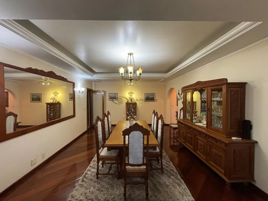 Apartamento com 4 quartos à venda, 225m2 em Higienópolis, Santa Cruz Do Sul - RS - imagem 2 Foto 2 de Apartamento com 4 quartos à venda, 225m2 em Higienópolis, Santa Cruz Do Sul - RS