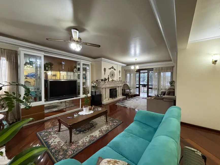 Apartamento com 4 quartos à venda, 225m2 em Higienópolis, Santa Cruz Do Sul - RS - imagem 7 Foto 7 de Apartamento com 4 quartos à venda, 225m2 em Higienópolis, Santa Cruz Do Sul - RS