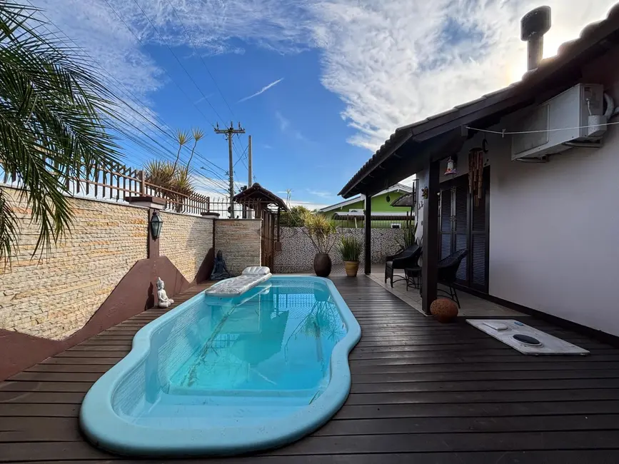 Casa com 3 quartos à venda, 169m2 em Santo Antônio, Santa Cruz Do Sul - RS - imagem 6 Foto 6 de Casa com 3 quartos à venda, 169m2 em Santo Antônio, Santa Cruz Do Sul - RS