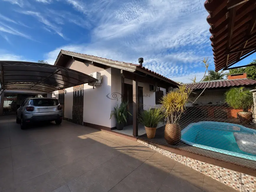 Casa com 3 quartos à venda, 169m2 em Santo Antônio, Santa Cruz Do Sul - RS - imagem 1 Foto 1 de Casa com 3 quartos à venda, 169m2 em Santo Antônio, Santa Cruz Do Sul - RS