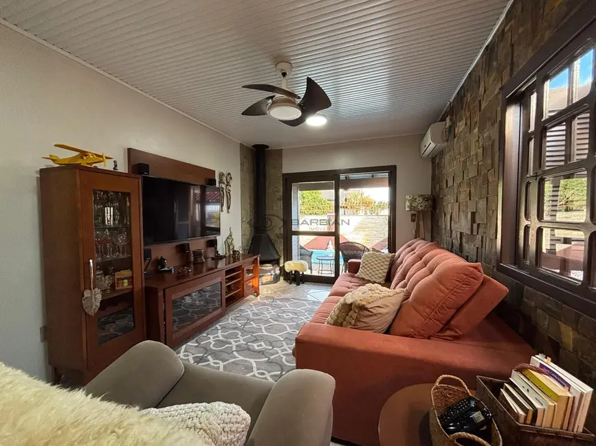 Casa com 3 quartos à venda, 169m2 em Santo Antônio, Santa Cruz Do Sul - RS - imagem 9 Foto 9 de Casa com 3 quartos à venda, 169m2 em Santo Antônio, Santa Cruz Do Sul - RS