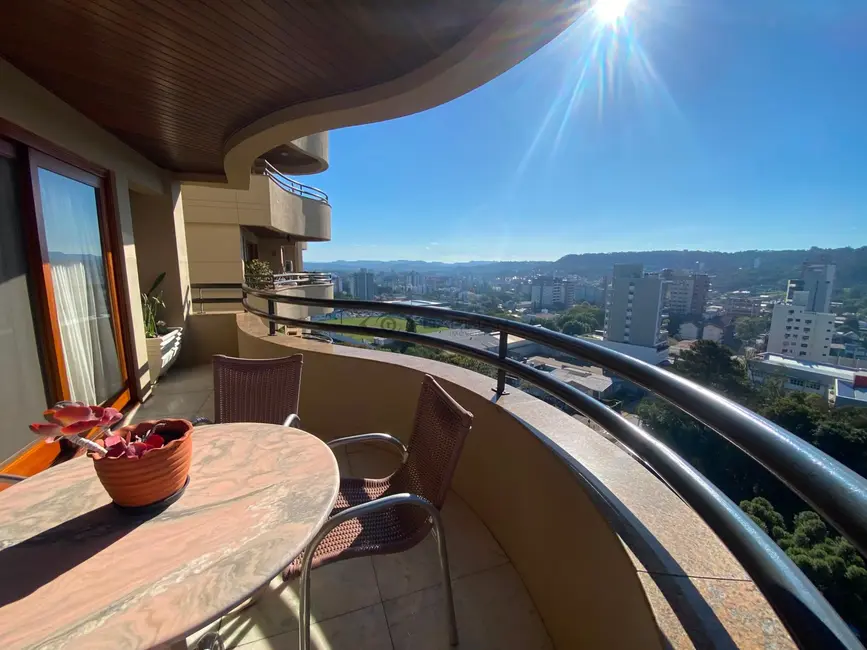 Cobertura com 4 quartos à venda, 398m2 em Higienópolis, Santa Cruz Do Sul - RS - imagem 8 Foto 8 de Cobertura com 4 quartos à venda, 398m2 em Higienópolis, Santa Cruz Do Sul - RS