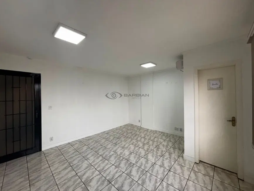 Sala Comercial com 1 quarto à venda, 24m2 em Centro, Santa Cruz Do Sul - RS - imagem 4 Foto 4 de Sala Comercial com 1 quarto à venda, 24m2 em Centro, Santa Cruz Do Sul - RS