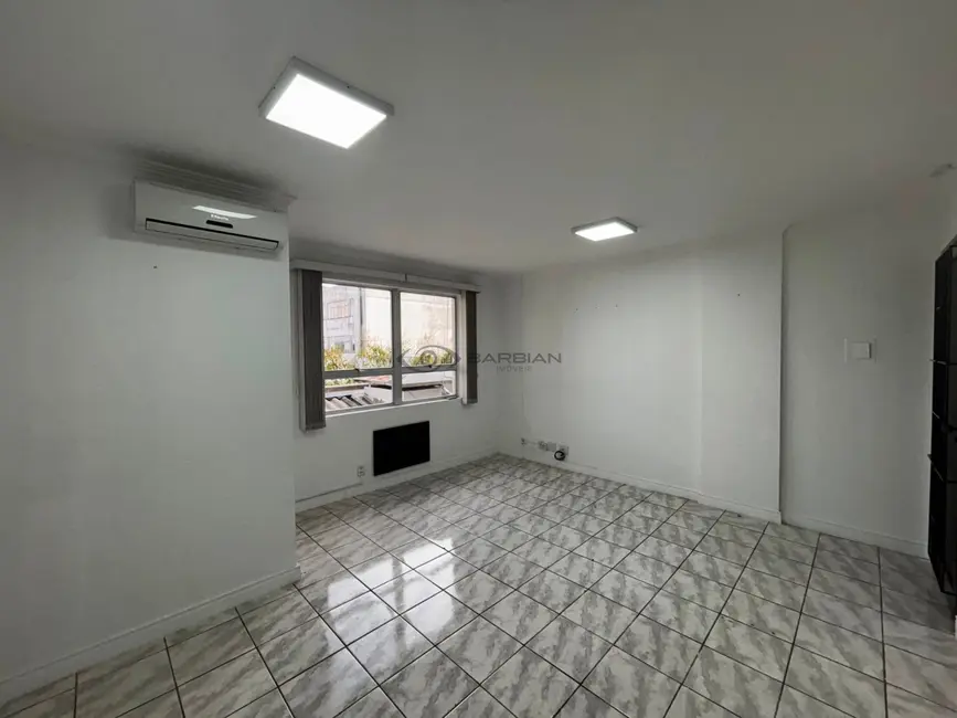Sala Comercial com 1 quarto à venda, 24m2 em Centro, Santa Cruz Do Sul - RS - imagem 2 Foto 2 de Sala Comercial com 1 quarto à venda, 24m2 em Centro, Santa Cruz Do Sul - RS