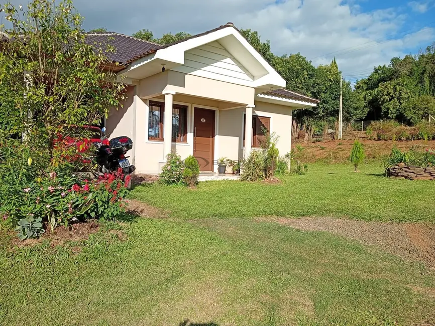 Foto 1 de Chácara com 2 quartos à venda, 70m2 em Country, Santa Cruz Do Sul - RS