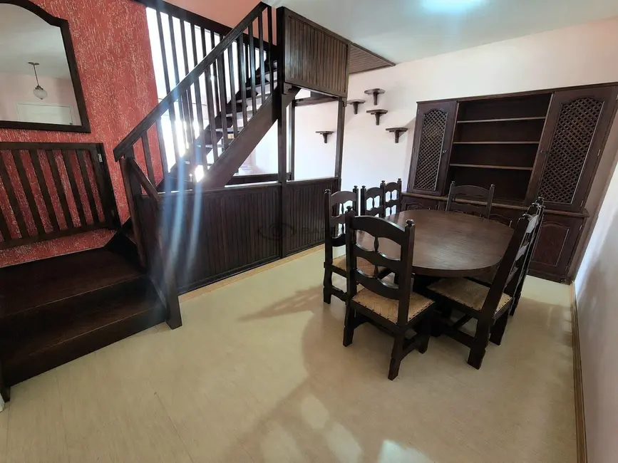 Cobertura com 4 quartos à venda, 183m2 em Centro, Santa Cruz Do Sul - RS - imagem 6 Foto 6 de Cobertura com 4 quartos à venda, 183m2 em Centro, Santa Cruz Do Sul - RS