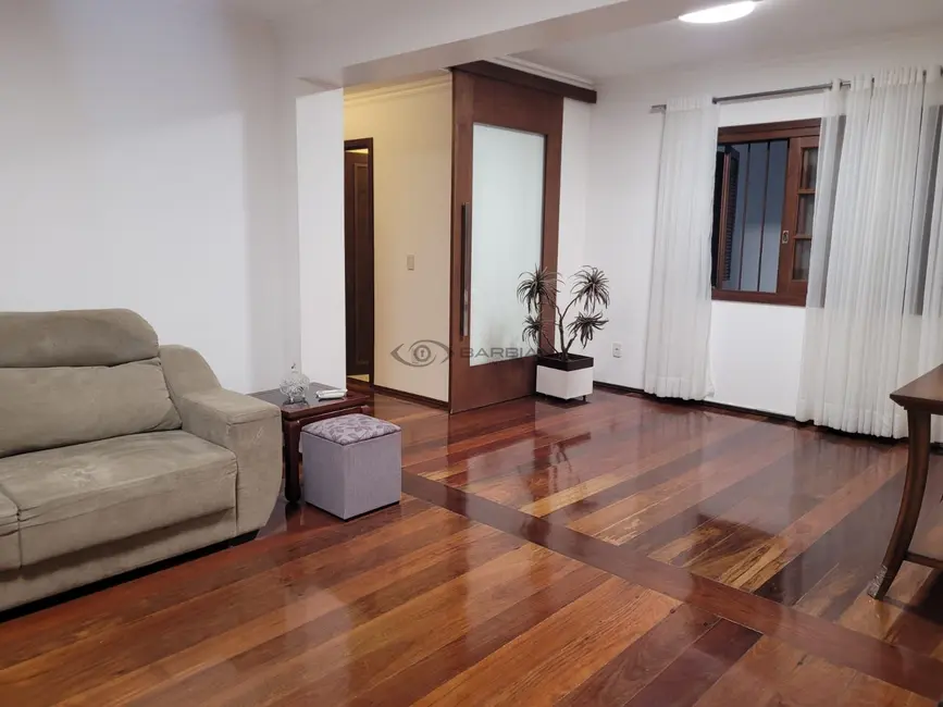 Foto 6 de Casa com 3 quartos à venda, 211m2 em Santo Inácio, Santa Cruz Do Sul - RS
