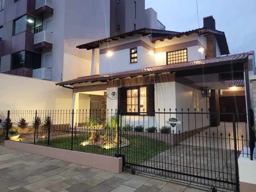 Foto 2 de Casa com 3 quartos à venda, 211m2 em Santo Inácio, Santa Cruz Do Sul - RS