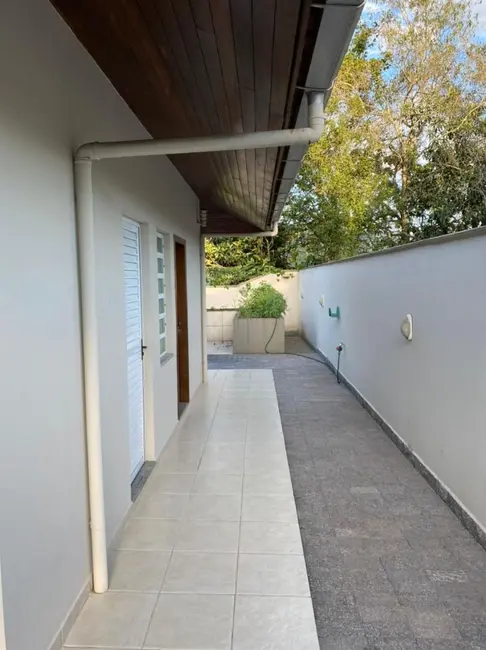 Casa com 3 quartos à venda, 1009m2 em Centro, Pomerode - SC - imagem 6 Foto 6 de Casa com 3 quartos à venda, 1009m2 em Centro, Pomerode - SC