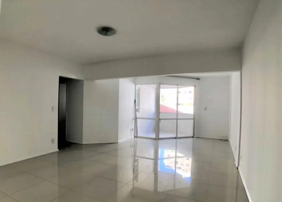 Apartamento com 3 quartos à venda, 129m2 em Blumenau - SC - imagem 9 Foto 9 de Apartamento com 3 quartos à venda, 129m2 em Blumenau - SC