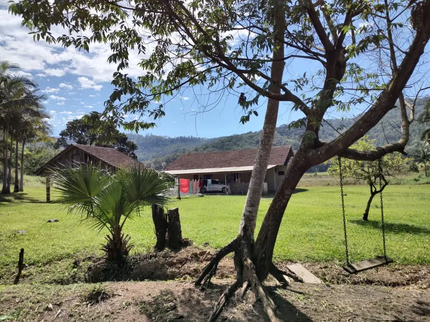 Chácara com 3 quartos à venda, 20000m2 em Rio Dos Cedros - SC - imagem 2 Foto 2 de Chácara com 3 quartos à venda, 20000m2 em Rio Dos Cedros - SC