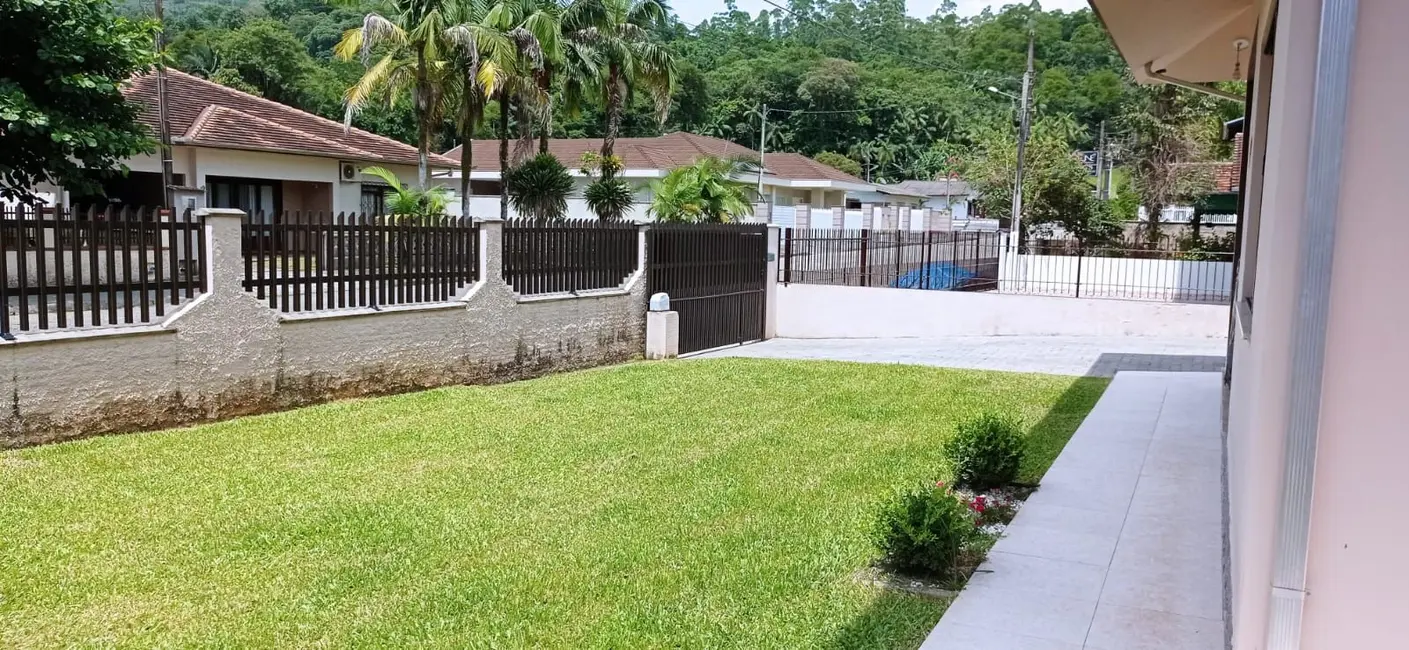 Foto 3 de Casa com 3 quartos à venda, 435m2 em Centro, Pomerode - SC